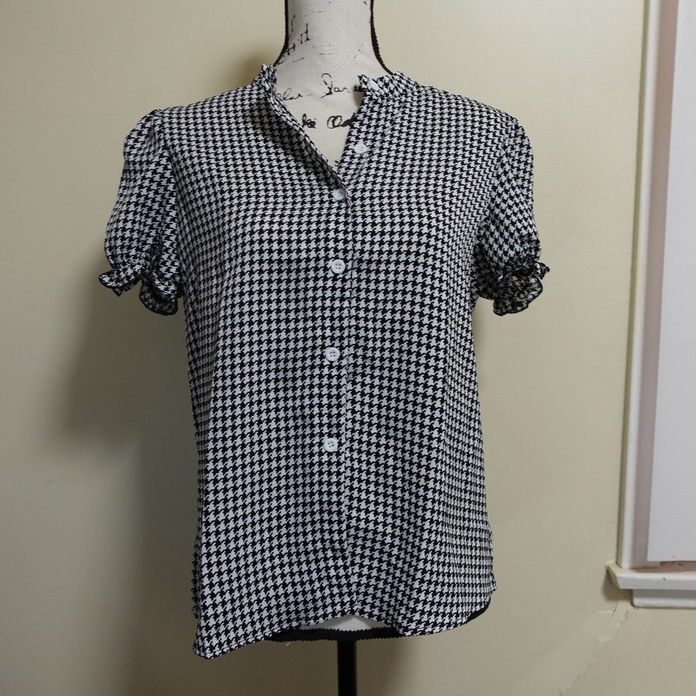 SHEIN Houndstooth Puff Sleeve Blouse